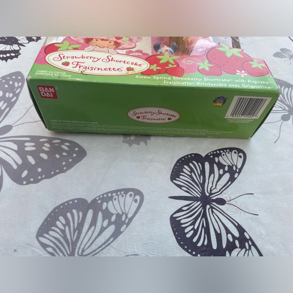 Strawberry Shortcake Sweet Spring Bandai Doll - Berry Best Friends - Picture 6 of 13